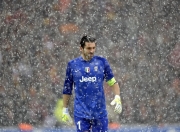 开云体育APP下载-丹麦队鏖战韩国队，桃田贤斗扛起全队，一场羽球史诗中的孤勇与荣光