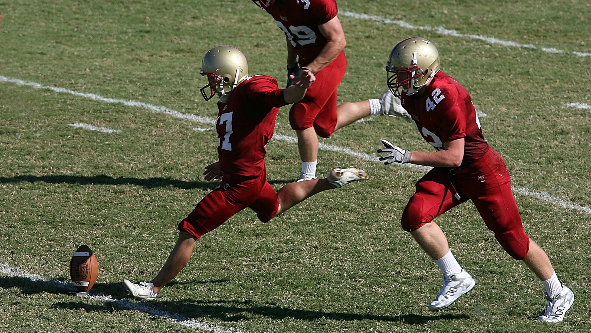 黄蜂击溃雷霆，戈贝尔在NBA季后赛接管比赛的统治力