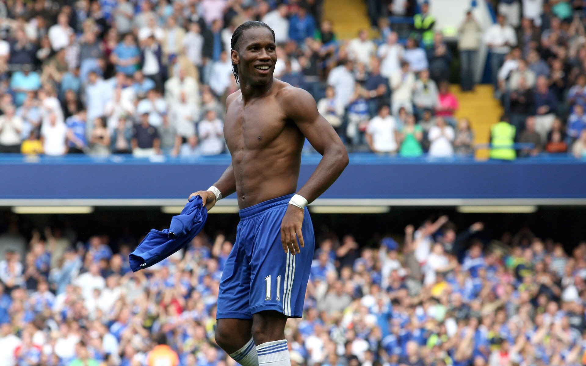 新王当立，奥斯梅恩美加墨世界杯封神之战，日本终结曼城王朝启示录